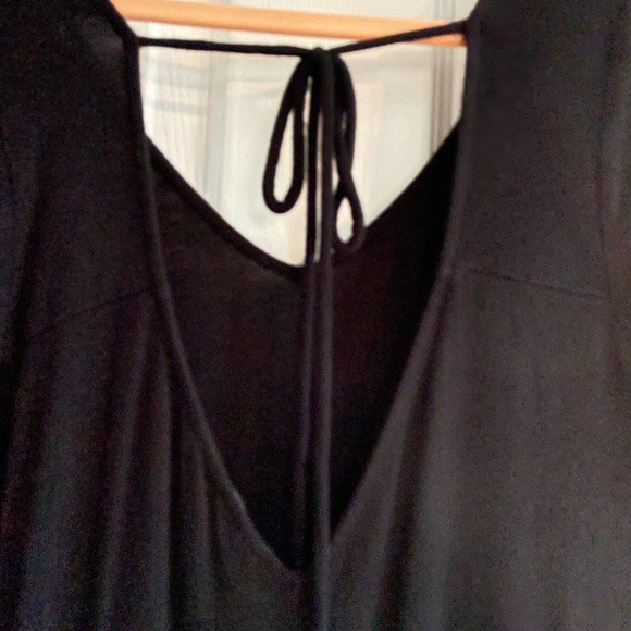 Comfortable black mini dress - Picture 4 of 5